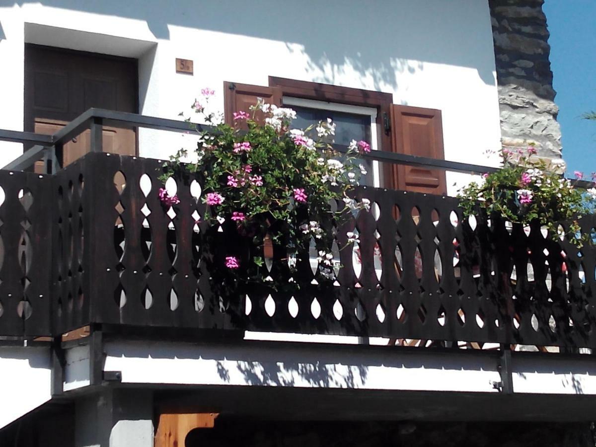 Maison Mey - Cir Vda Gignod 008 Aosta Luaran gambar